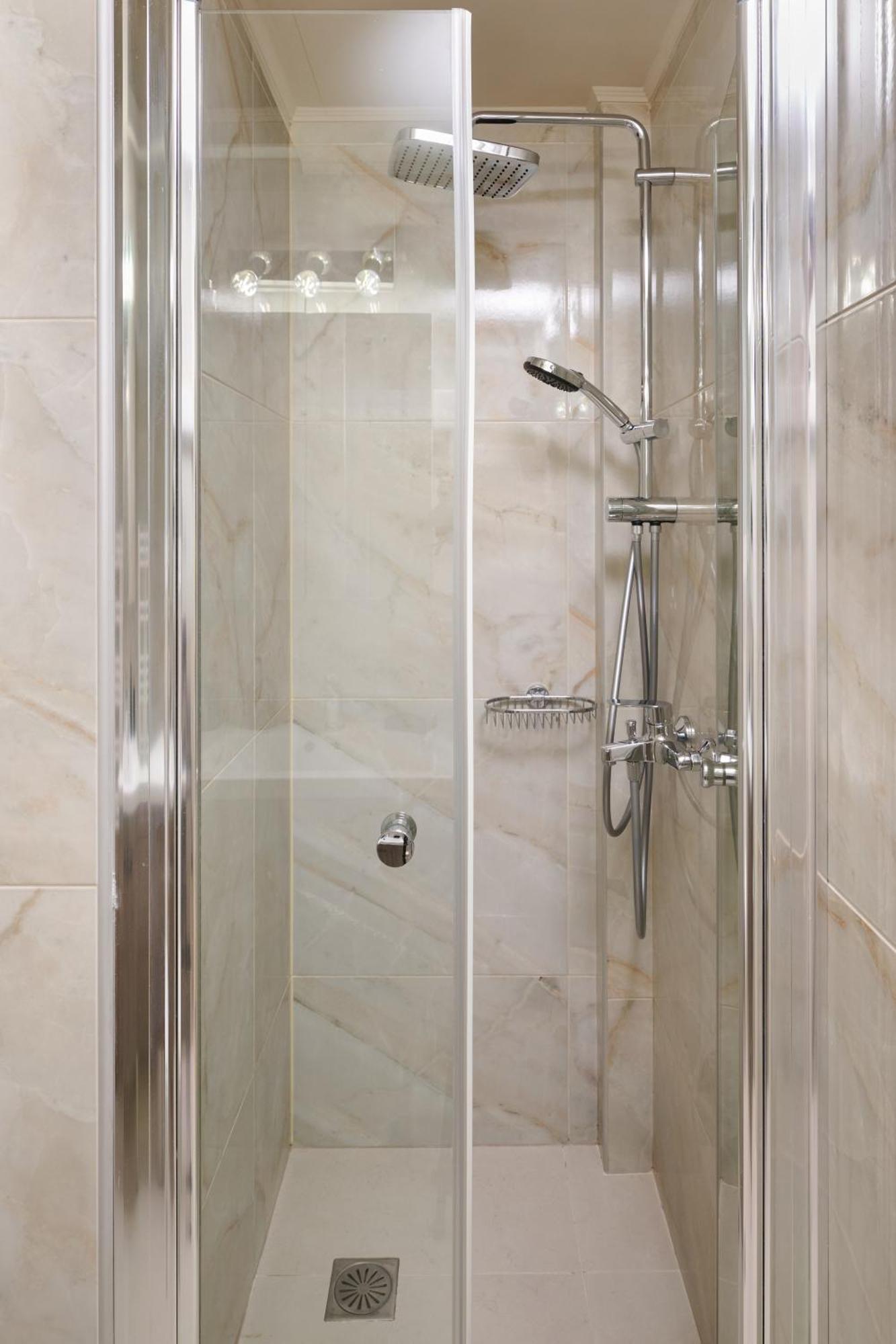 Rastoni Athens Suites Near Acropolis Luaran gambar